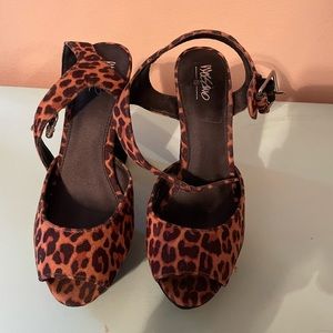 Leopard Print Size 8 Heels